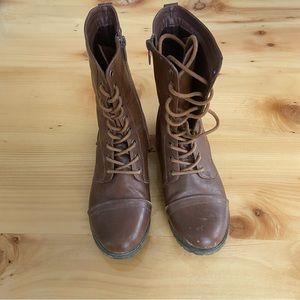 SOLD Women’s Brown Combat Boot Size 7.5